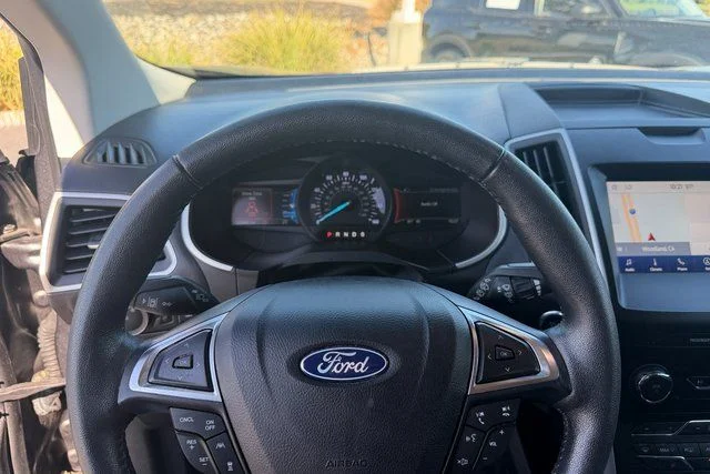 Used 2020 Gray Ford SEL image 12