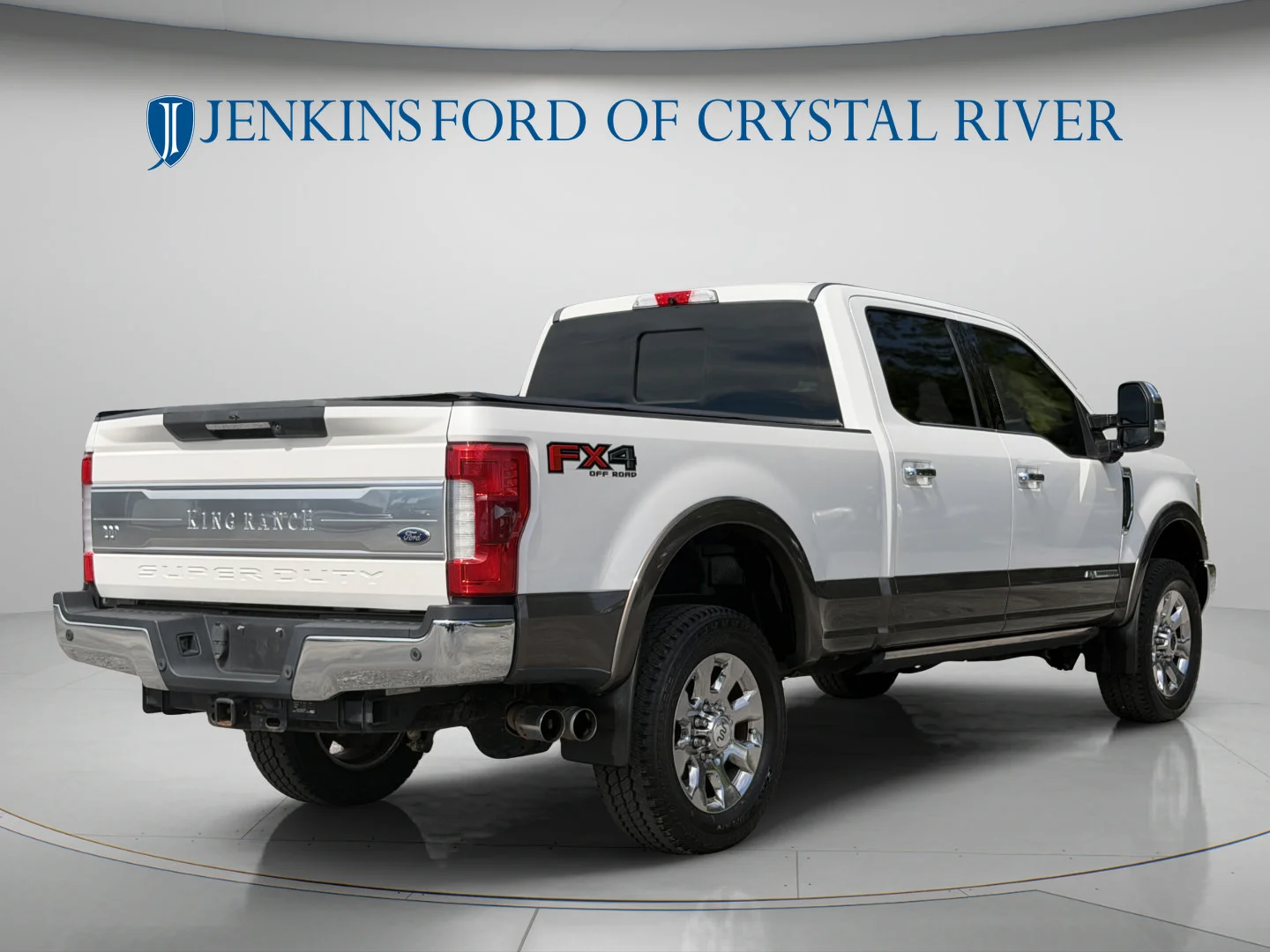 Used 2017 White Platinum Metallic Tri-Coat Ford King Ranch image 3