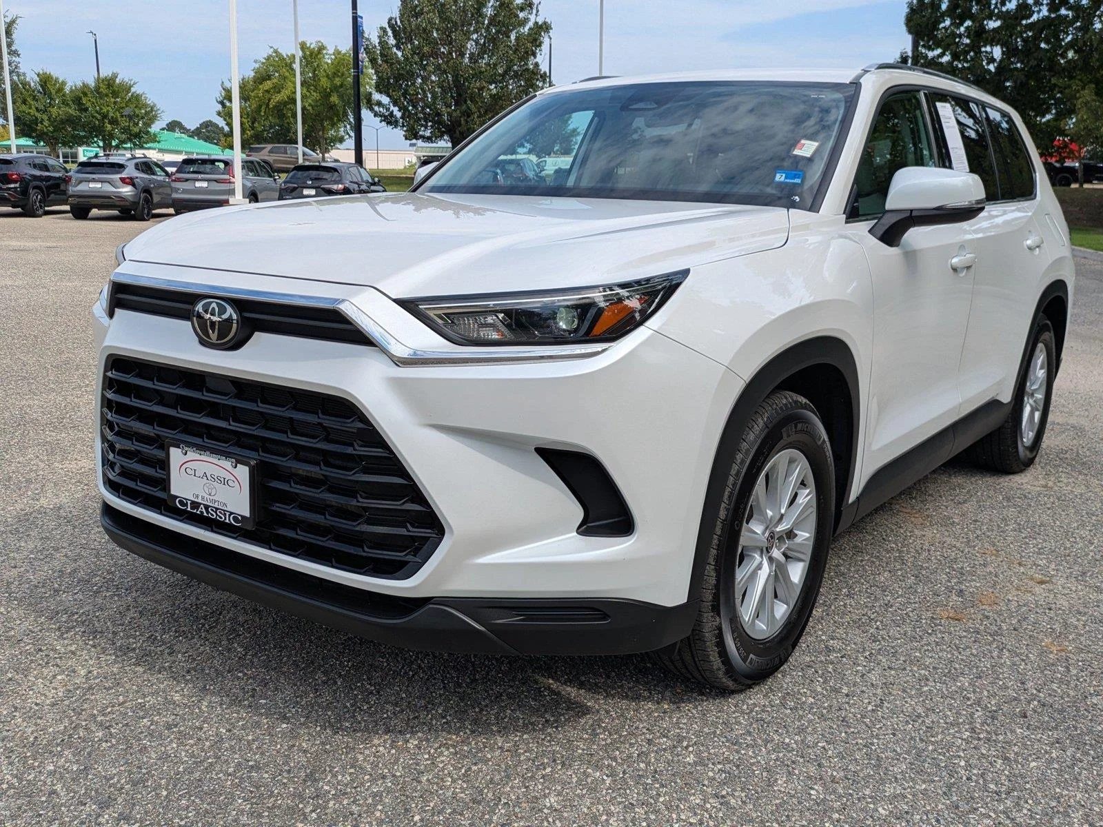 Certified Used 2025 Wind Chill Pearl Toyota Hybrid XLE image 8