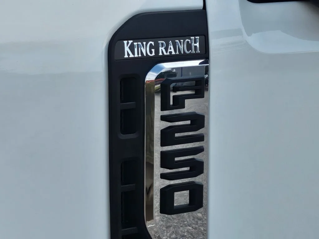 New 2026 Star White Metallic Tri-Coat Ford F-250® King Ranch® image 26