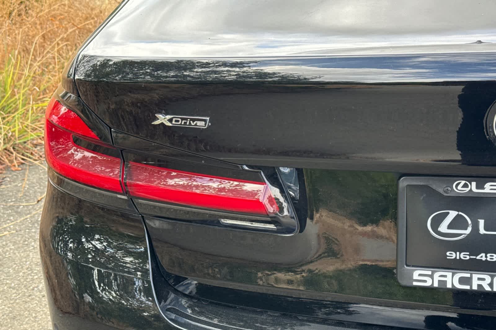 Used 2021 Jet Black BMW 530i xDrive image 15