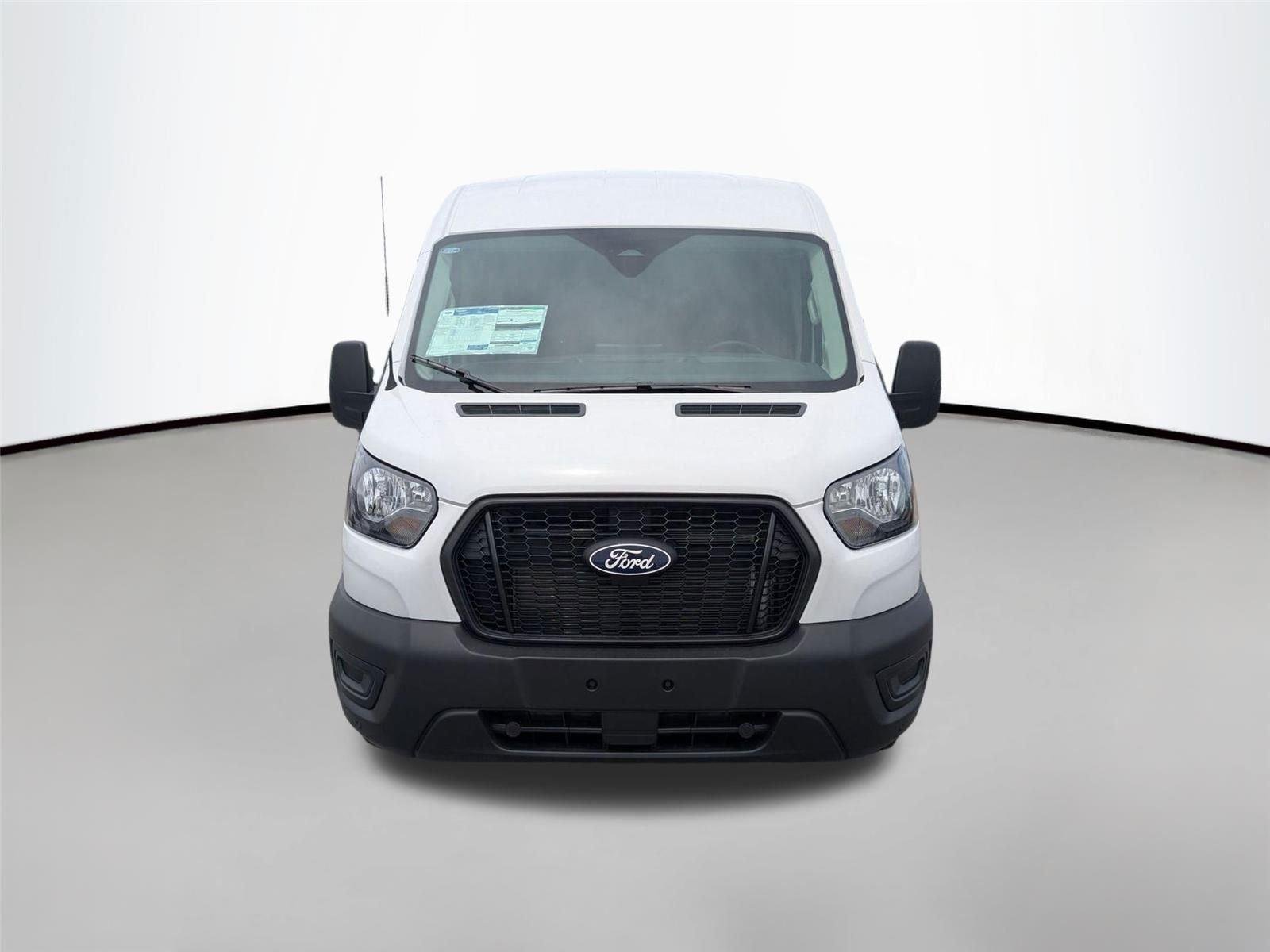 New 2026 Oxford White Ford T250 image 2
