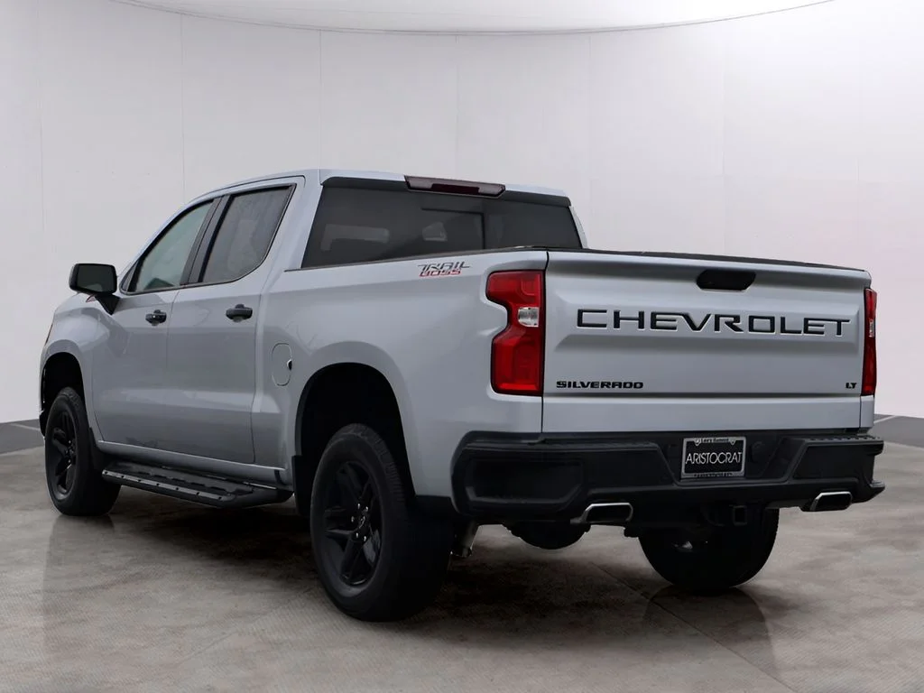 Used 2021 Silver Chevrolet LT Trail Boss image 5