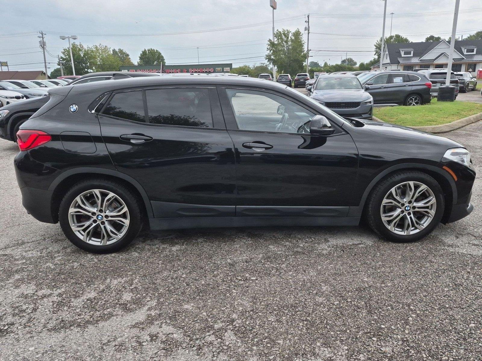 Used 2020 Jet Black BMW xDrive28i image 6
