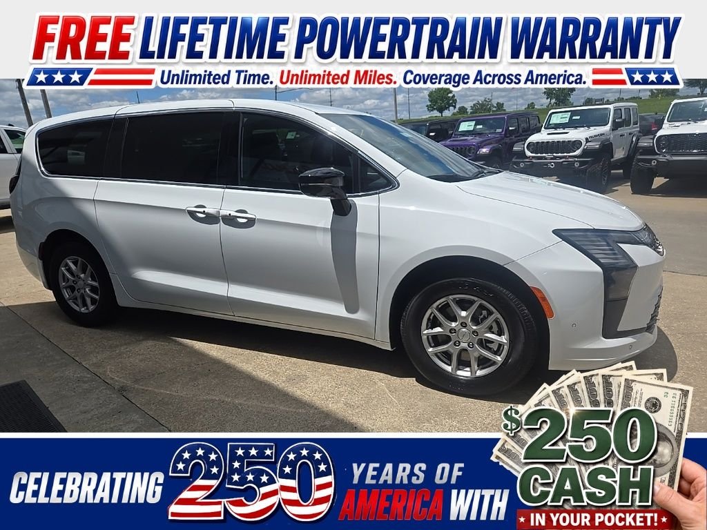 New 2027 Bright White Clear-Coat Exterior Paint Chrysler Select image 12