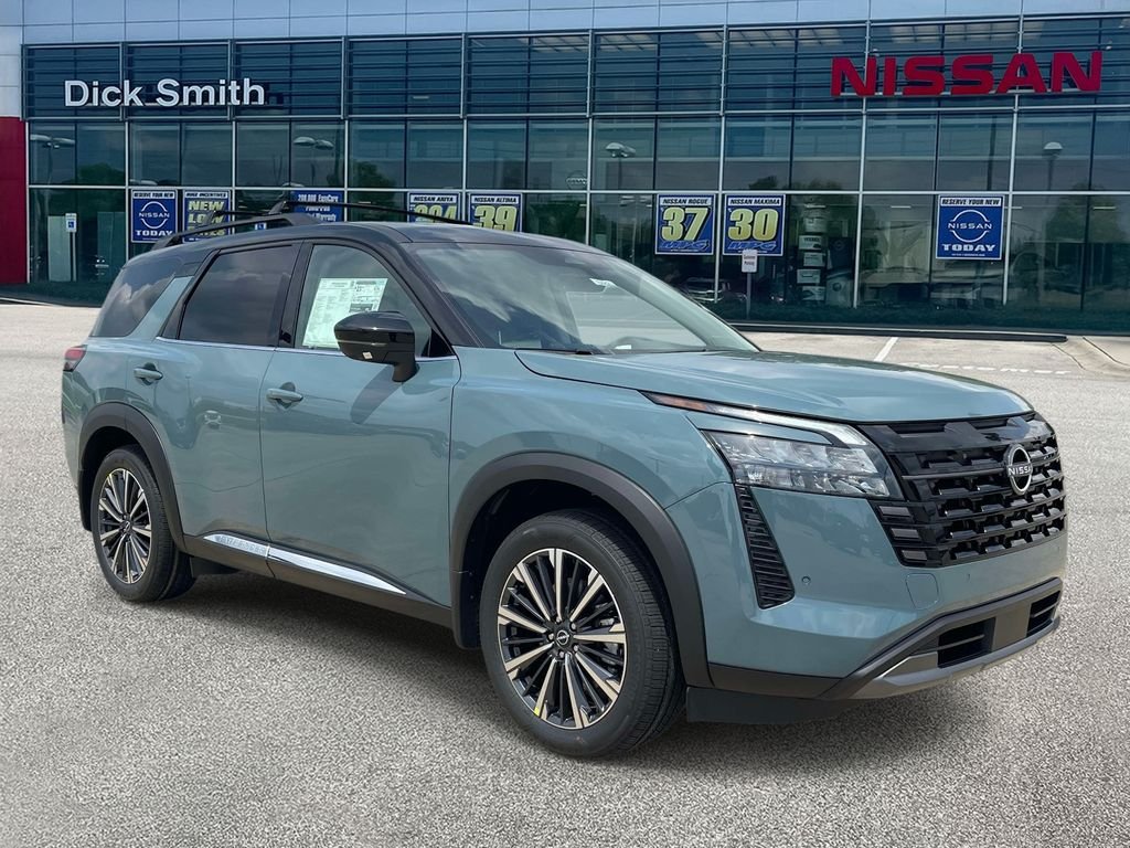 2026 Nissan Pathfinder Platinum 2WD's photo