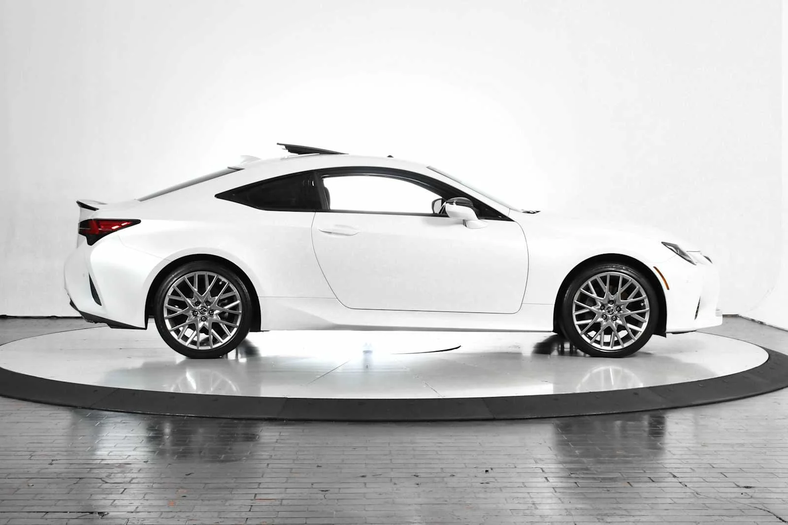 Certified Used 2022 EMINENT WHITE PEARL Lexus  image 8