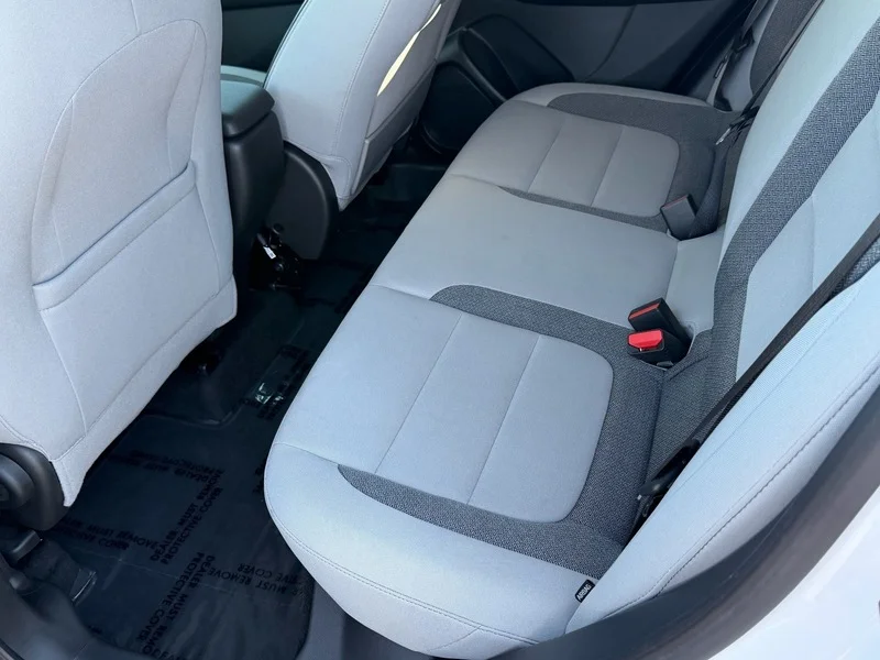 Used 2024 Summit White Chevrolet LT image 13