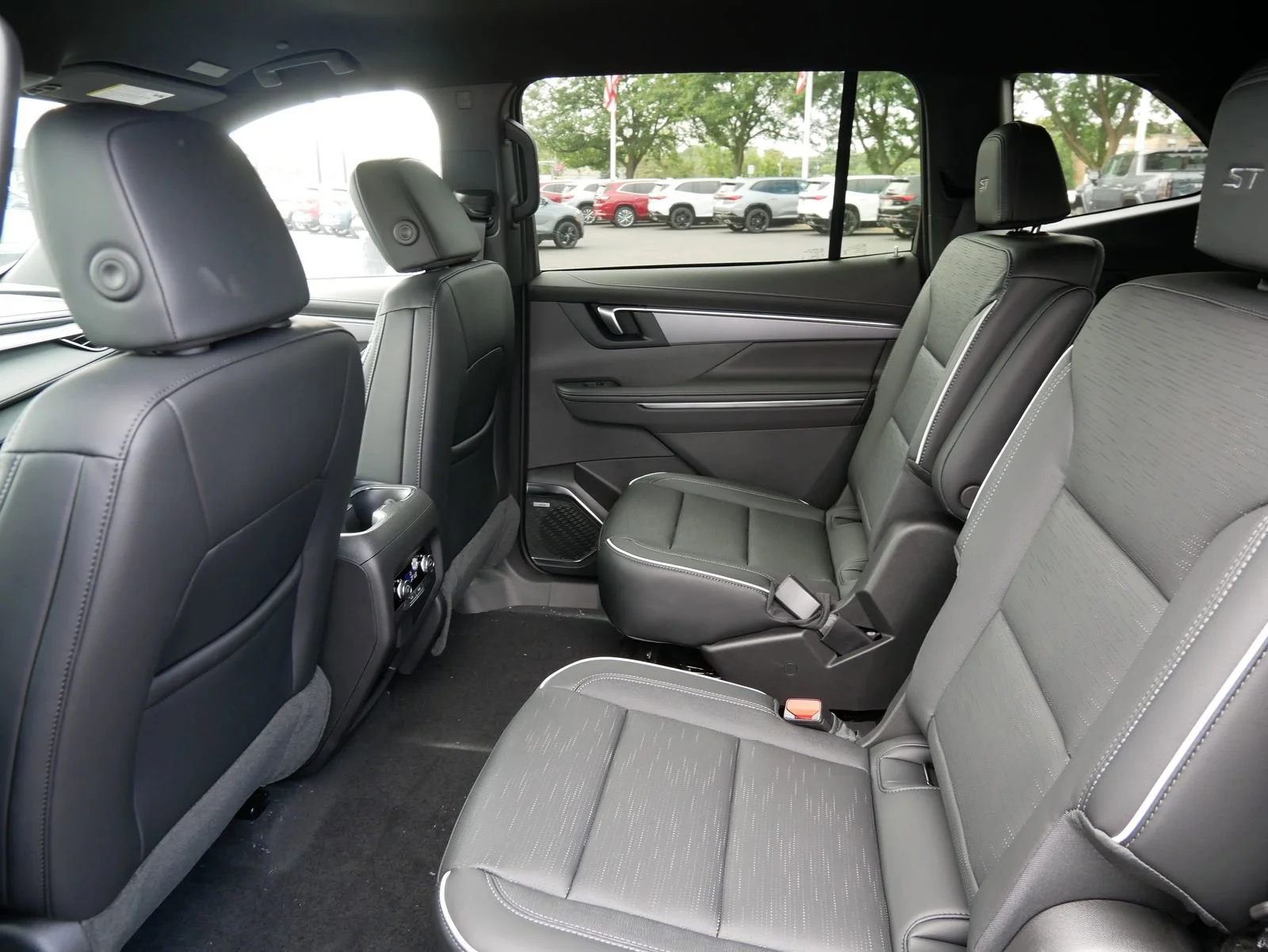 2026 Buick Enclave Sport Touring - Photo 6
