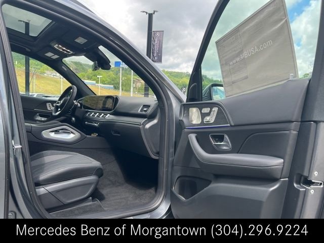 2025 Mercedes-Benz GLS AMG GLS 63 - Photo 28
