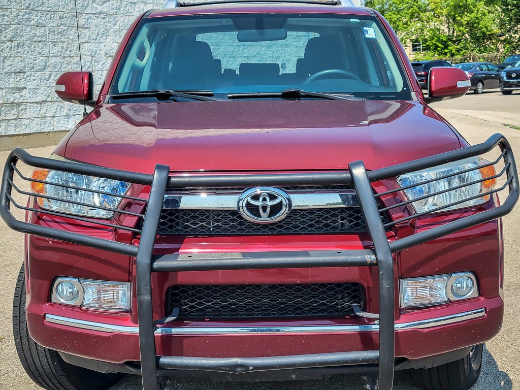 Used 2010 Red Toyota SR5 image 4