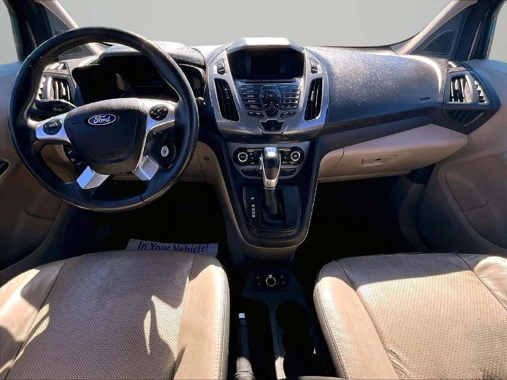 Used 2014  Ford Titanium image 16