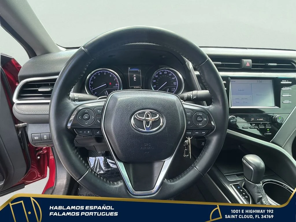 Used 2018 Red Toyota SE image 17
