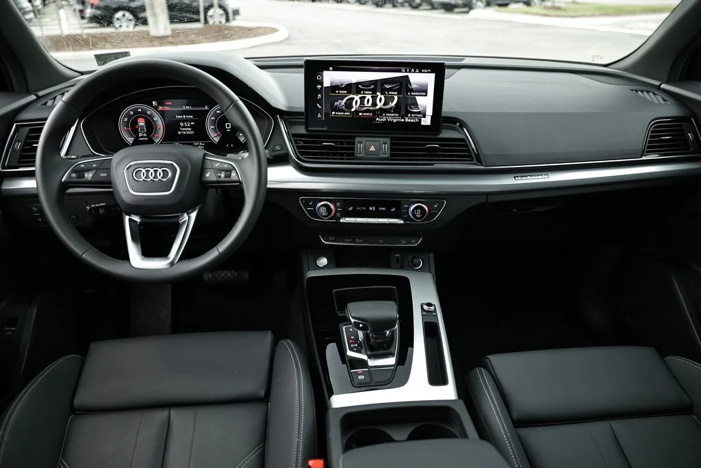 Used 2025 Tambora Gray Metallic Audi 2.0T Premium Plus image 28