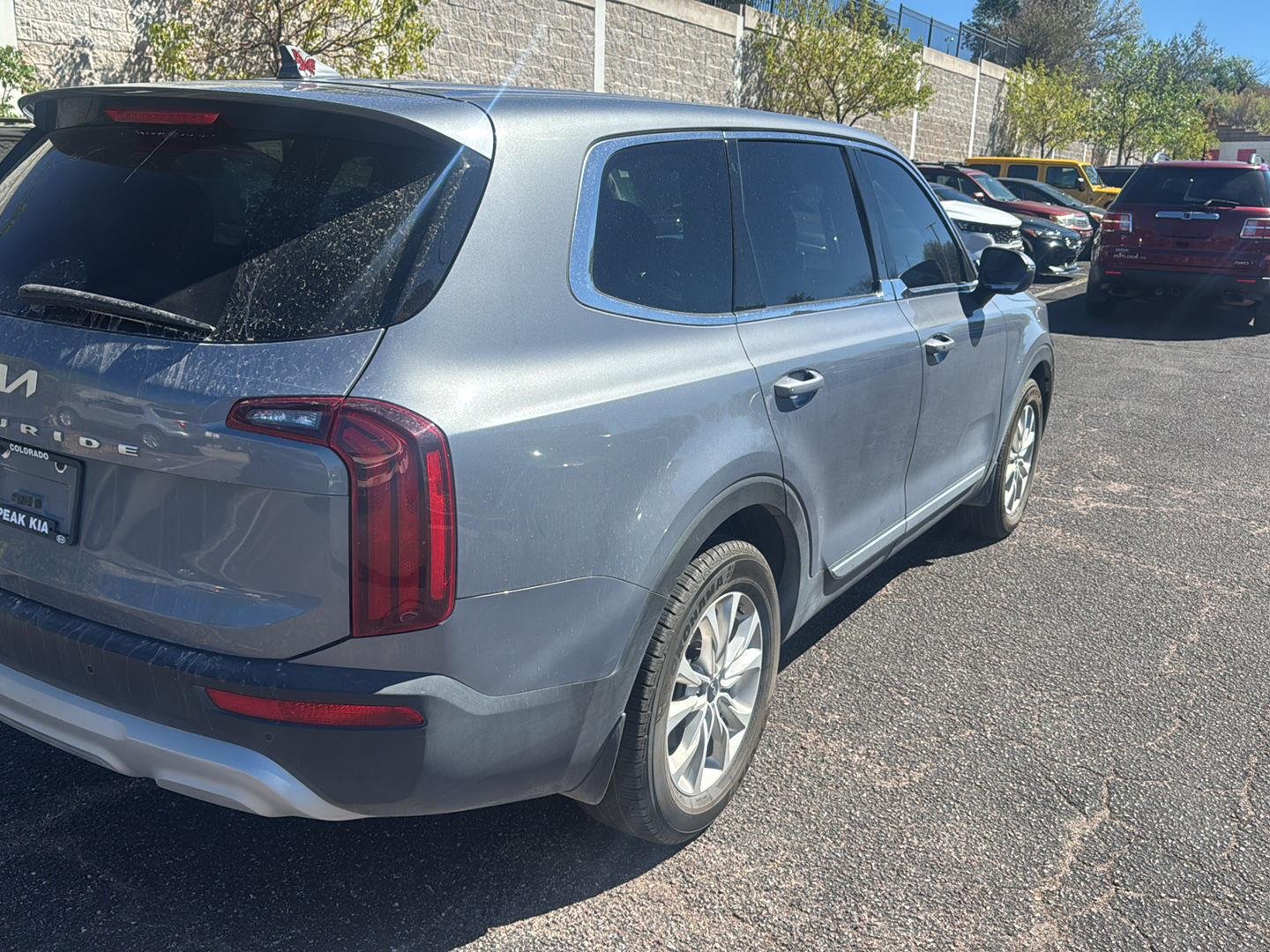 Used 2022 Everlasting Silver Kia LX image 4