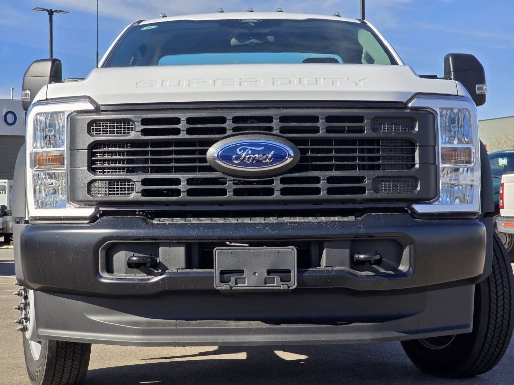 New 2026 Oxford White Ford F-550® XL image 3