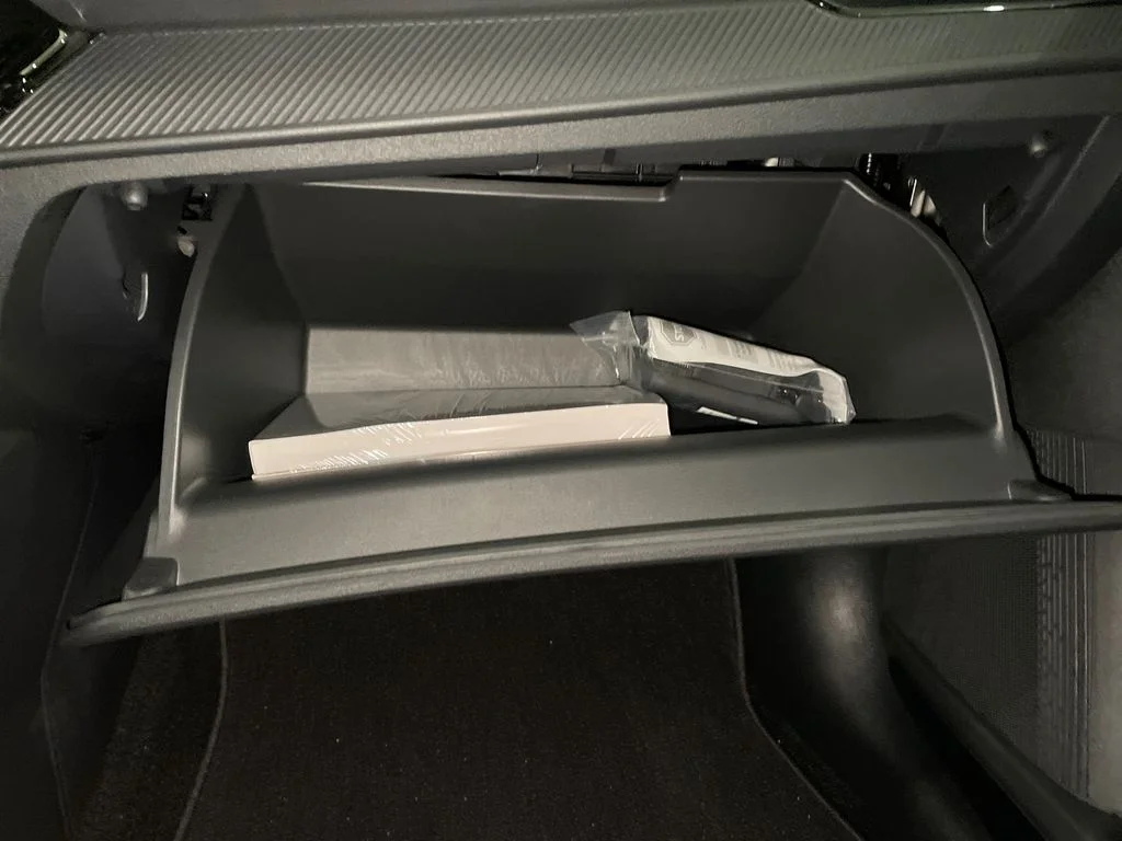 New 2027 Gun Metallic Nissan SV image 21