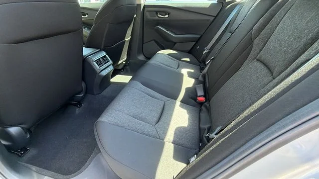 New 2026 Solar Silver Metallic Honda SE image 16