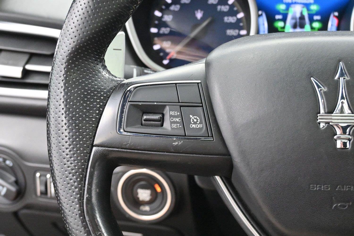 Used 2018 Nero Maserati S GranSport image 16