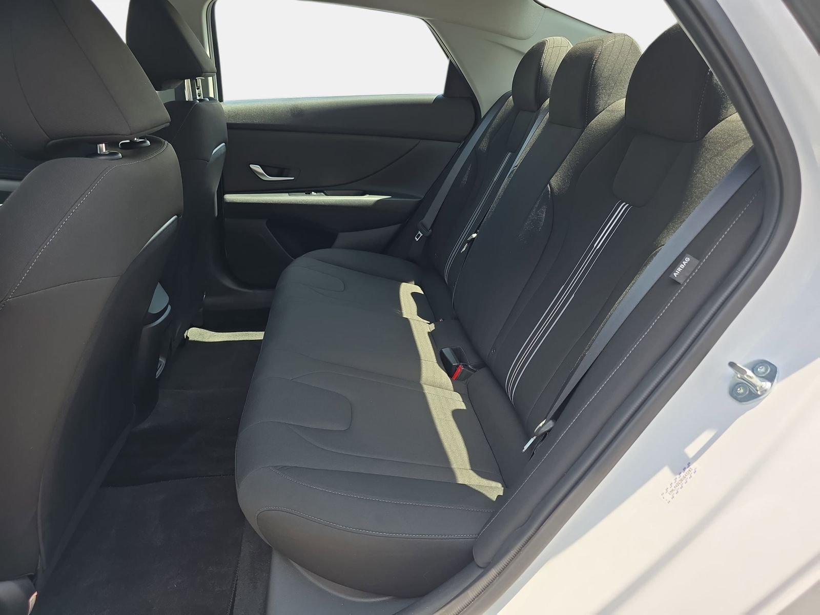 Used 2024 White Hyundai SEL image 14