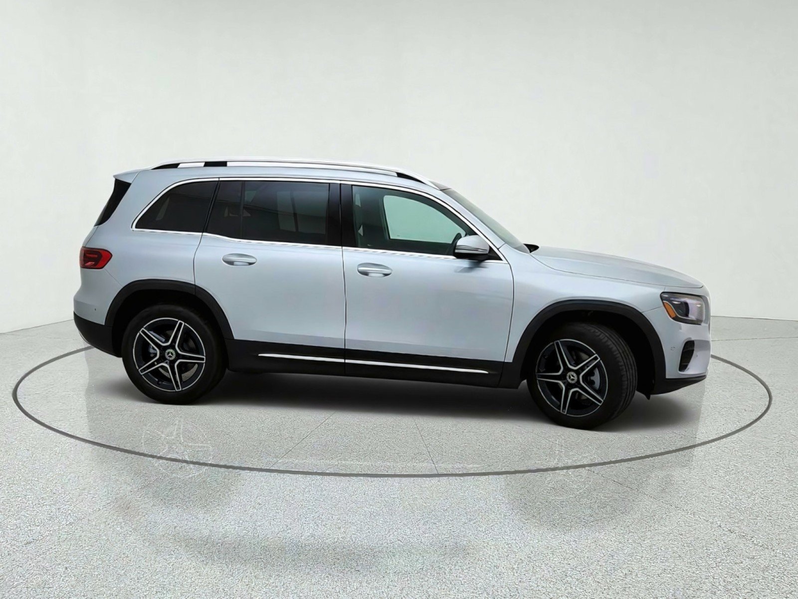 New 2026 Cirrus Silver Metallic Mercedes-Benz GLB 250 SUV image 34