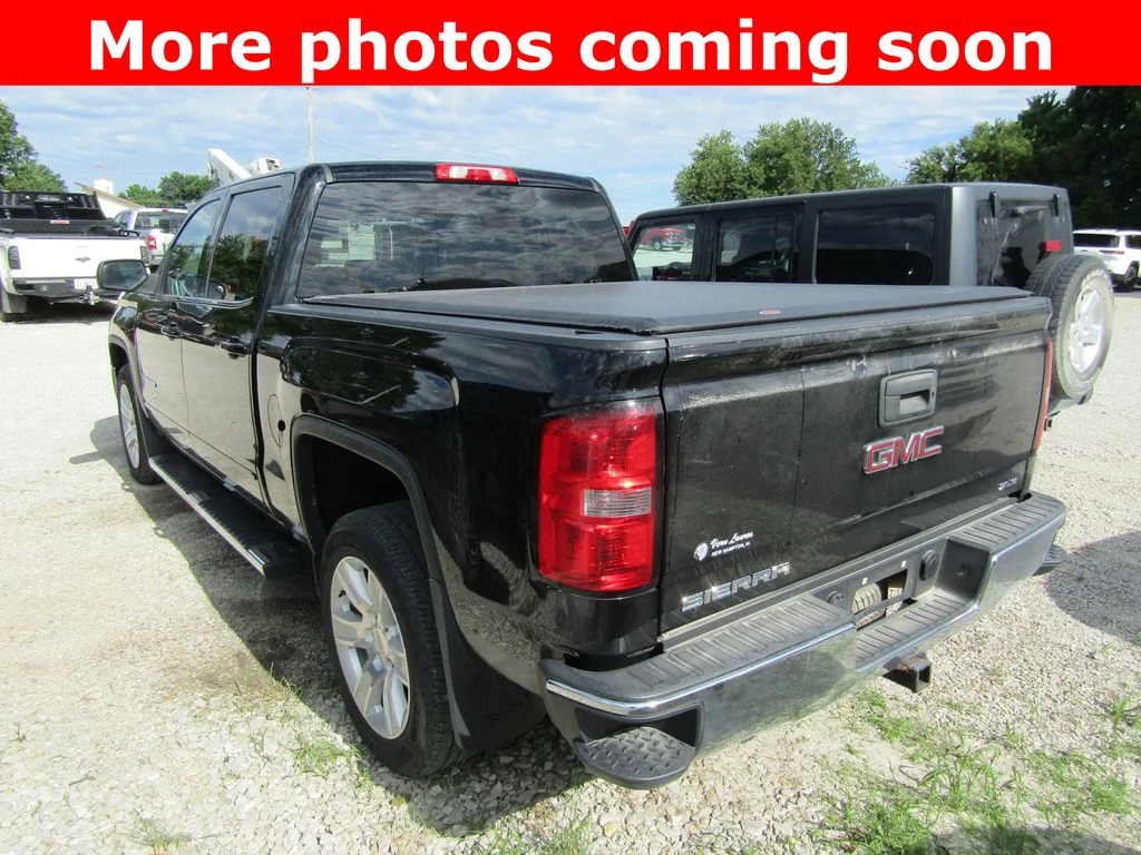 Used 2015 Onyx Black GMC SLE image 3