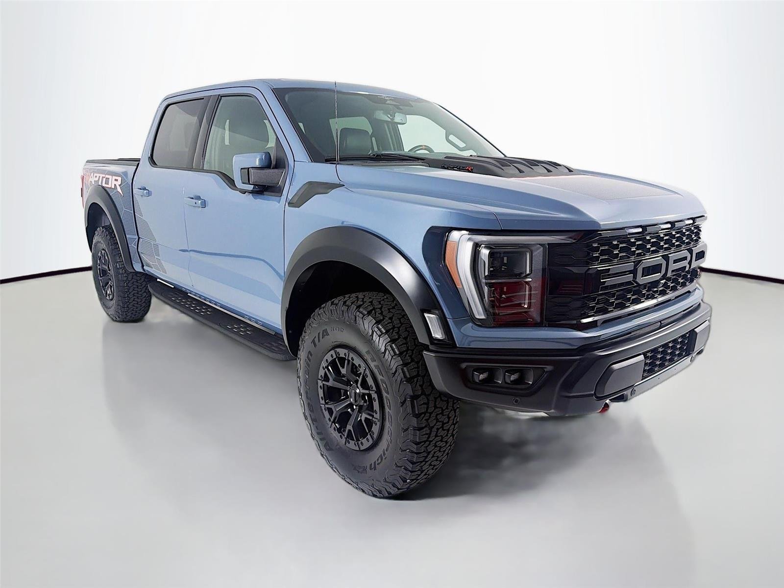 Used 2023 Azure Gray Metallic Tri-Coat Ford Raptor R image 27