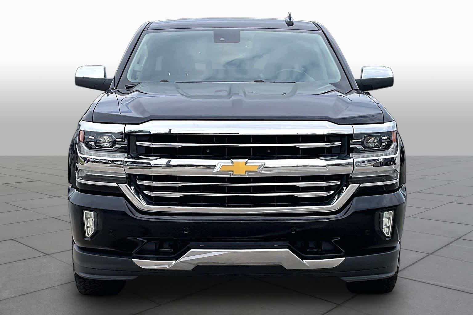 Used 2018 Black Chevrolet High Country image 4