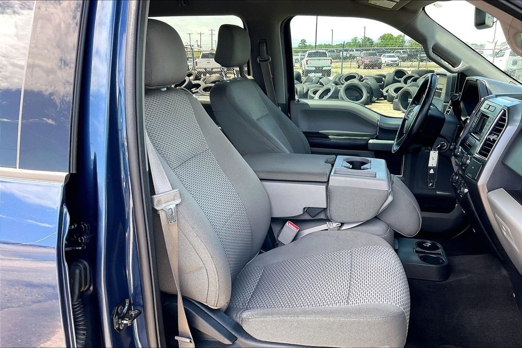 Used 2016 Blue Ford XLT image 30