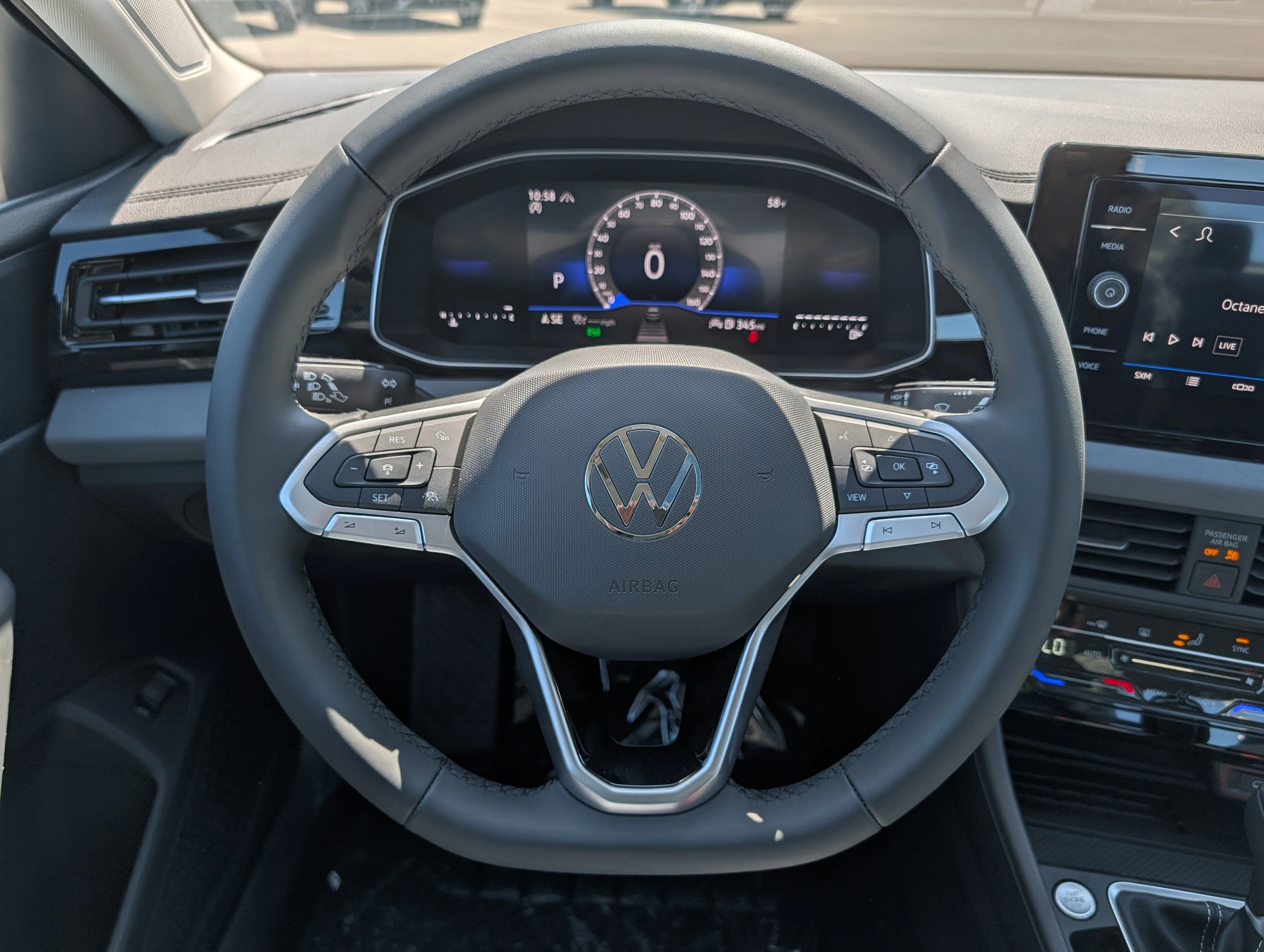 New 2026 Platinum Gray Metallic Volkswagen SE image 9