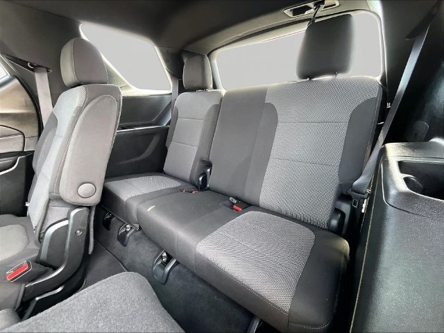 Used 2023 STERLING GRAY METALLIC Chevrolet LT Cloth image 17