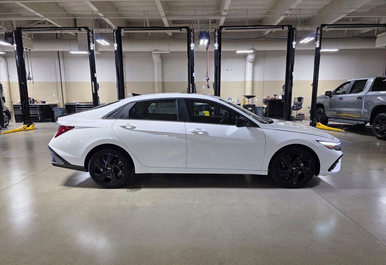 New 2026 Serenity White Hyundai SEL Sport Premium image 8