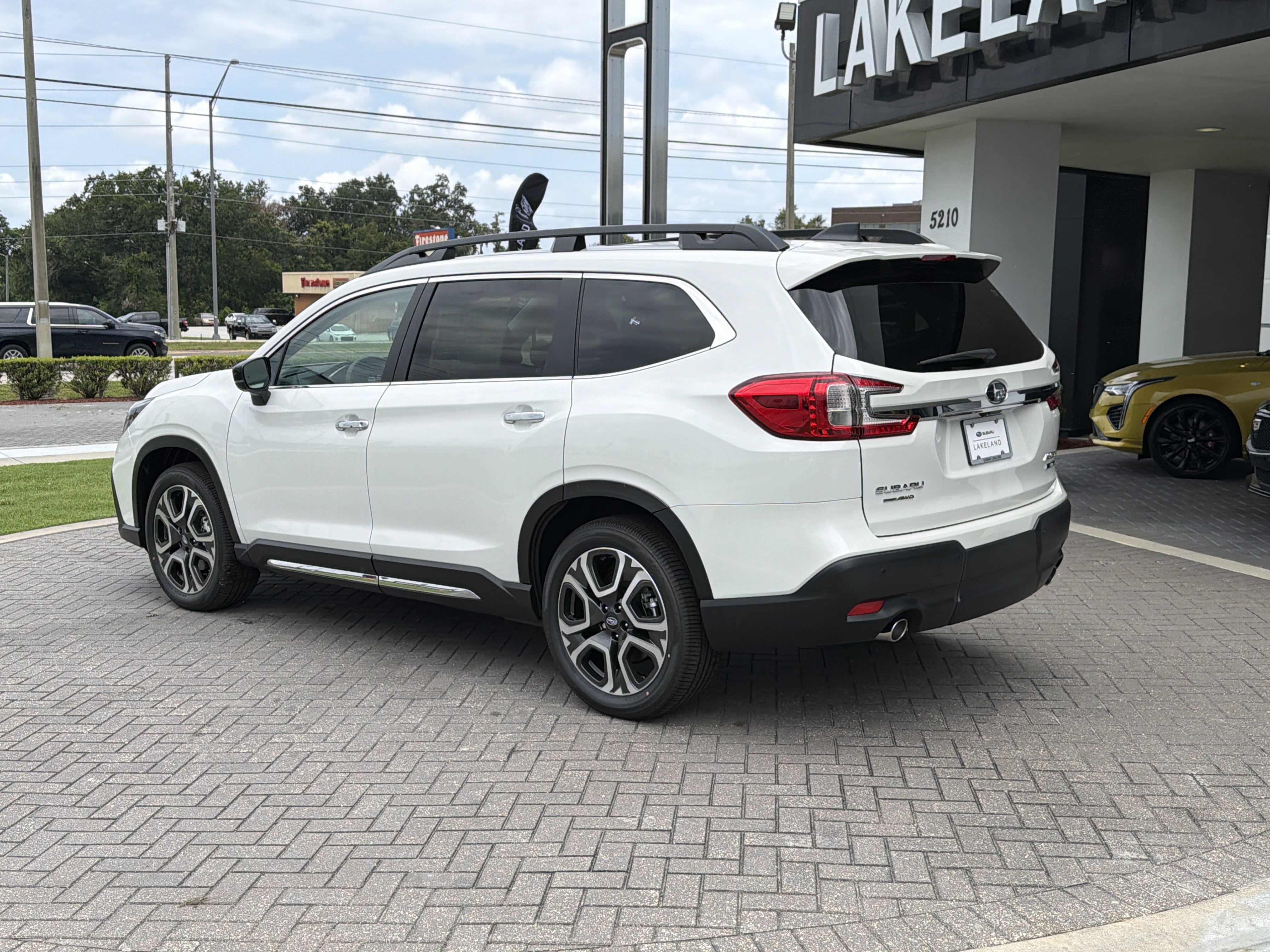 New 2026 CRYSTAL WHITE PEARL Subaru Touring 7-Passenger image 4