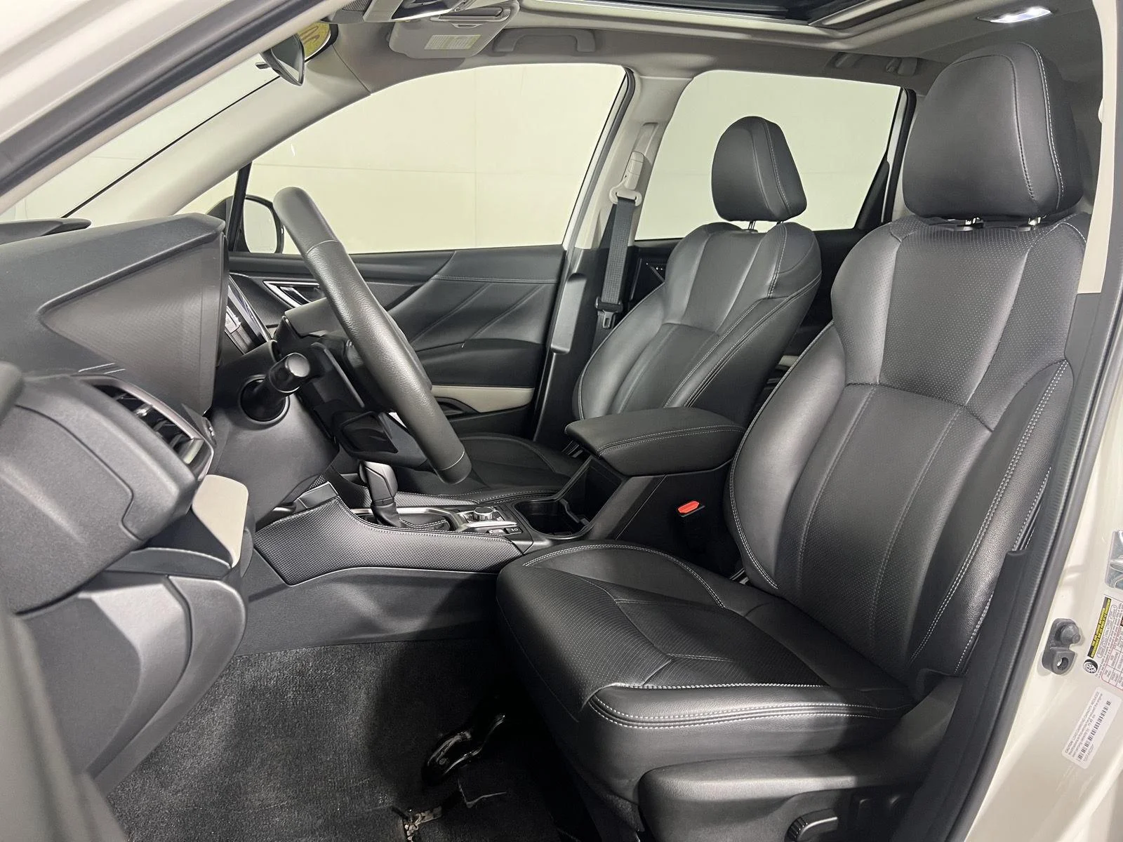 Used 2024 Crystal White Pearl Subaru Limited image 14