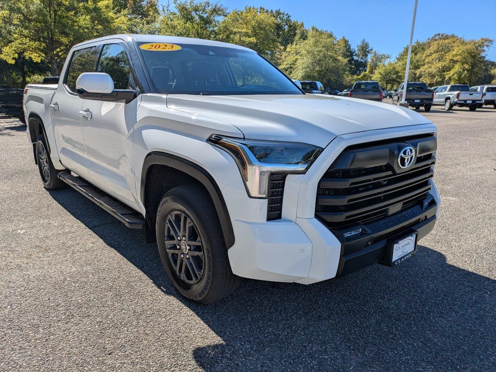 Used 2023 Ice Cap Toyota SR5 image 2