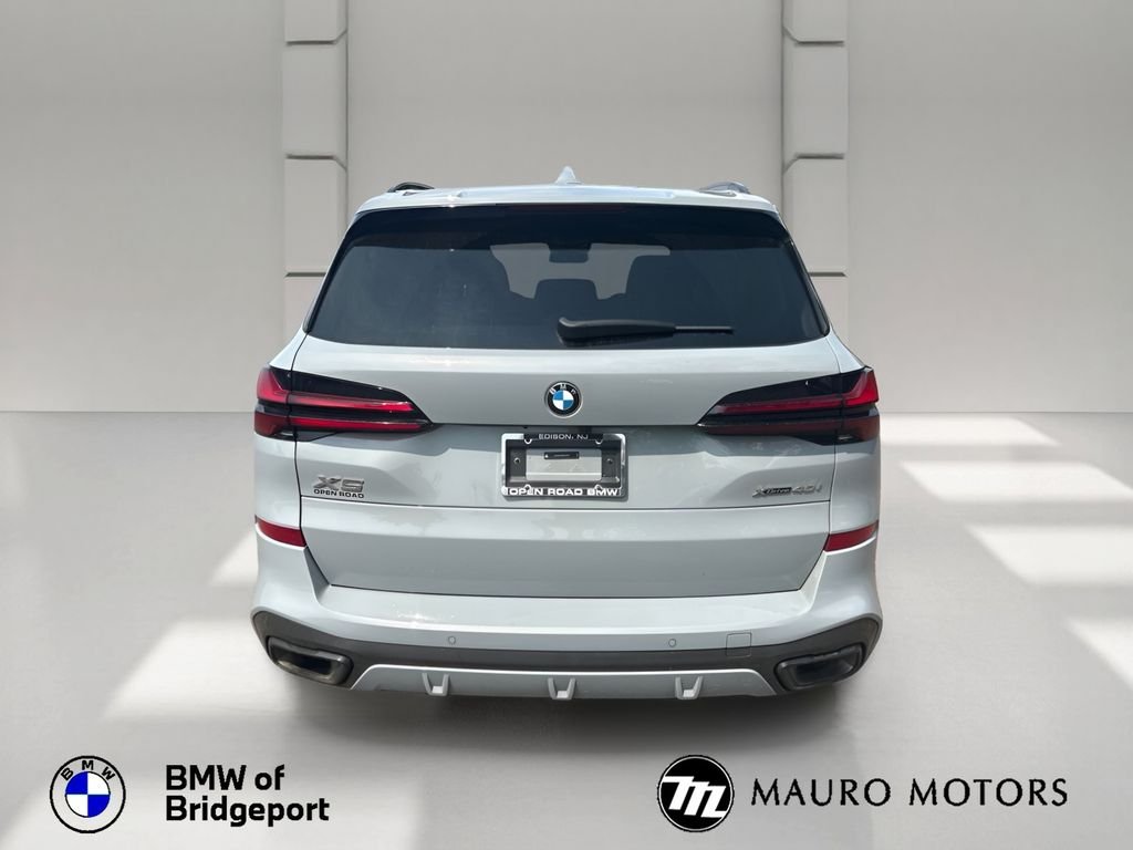 Certified Used 2024 Gray BMW xDrive40i image 5