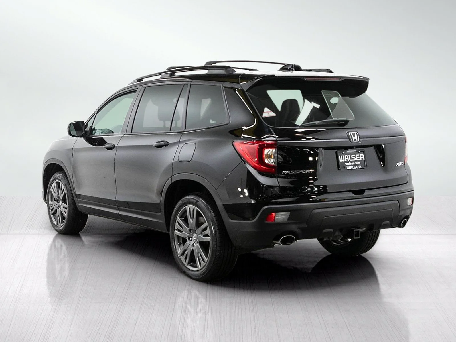 Used 2021 Crystal Black Pearl Honda EX-L AWD image 3