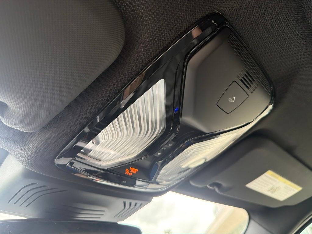 Used 2020 White BMW sDrive30i image 25