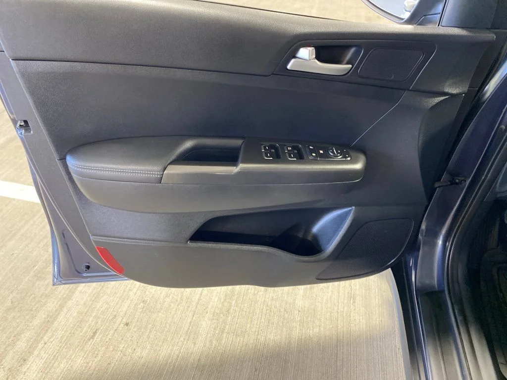 Used 2019 Pacific Blue Kia LX image 12