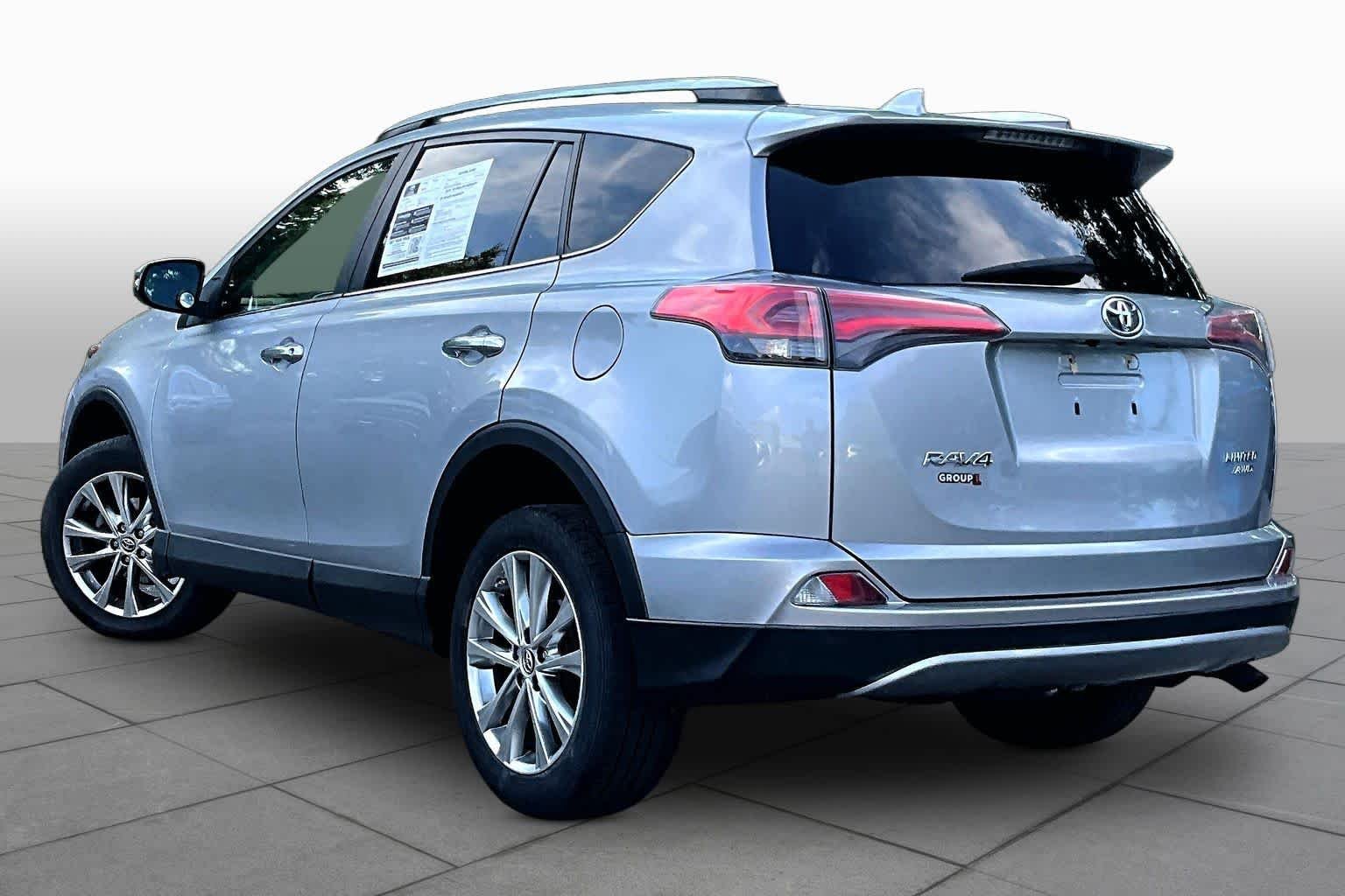 Used 2018 Silver Sky Metallic Toyota Limited image 12