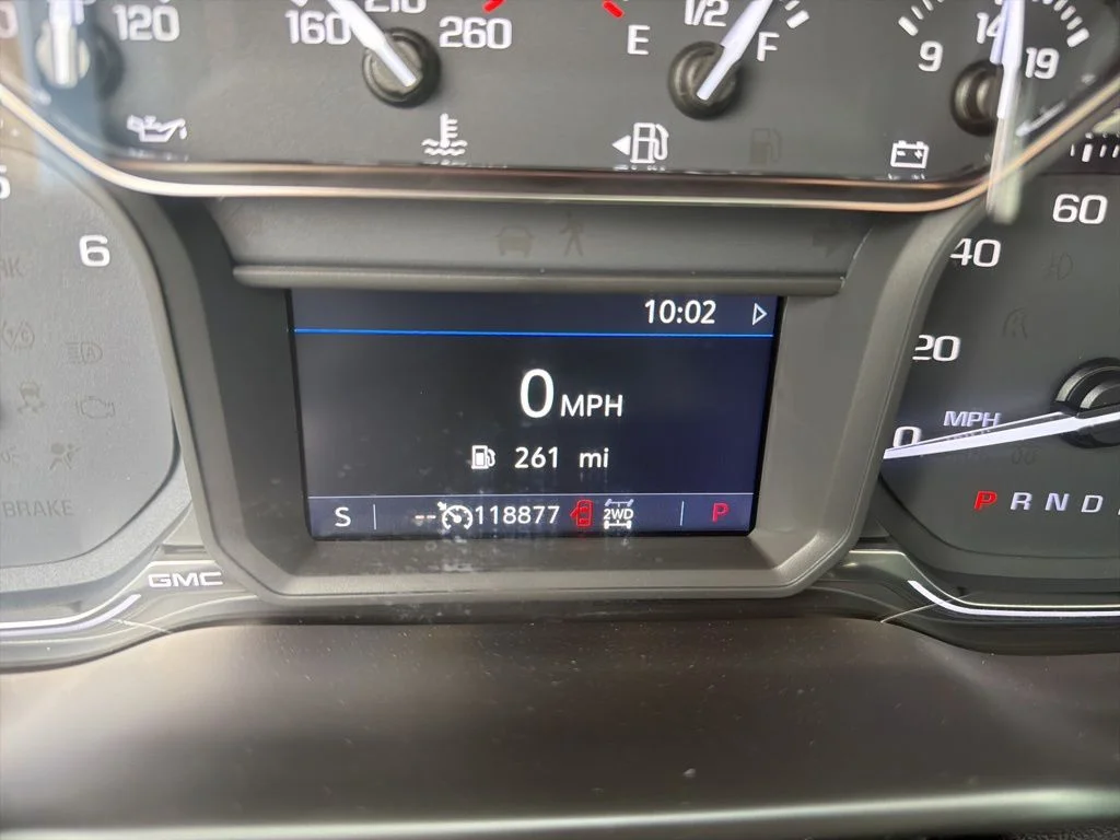 Used 2019 White GMC SLT image 51