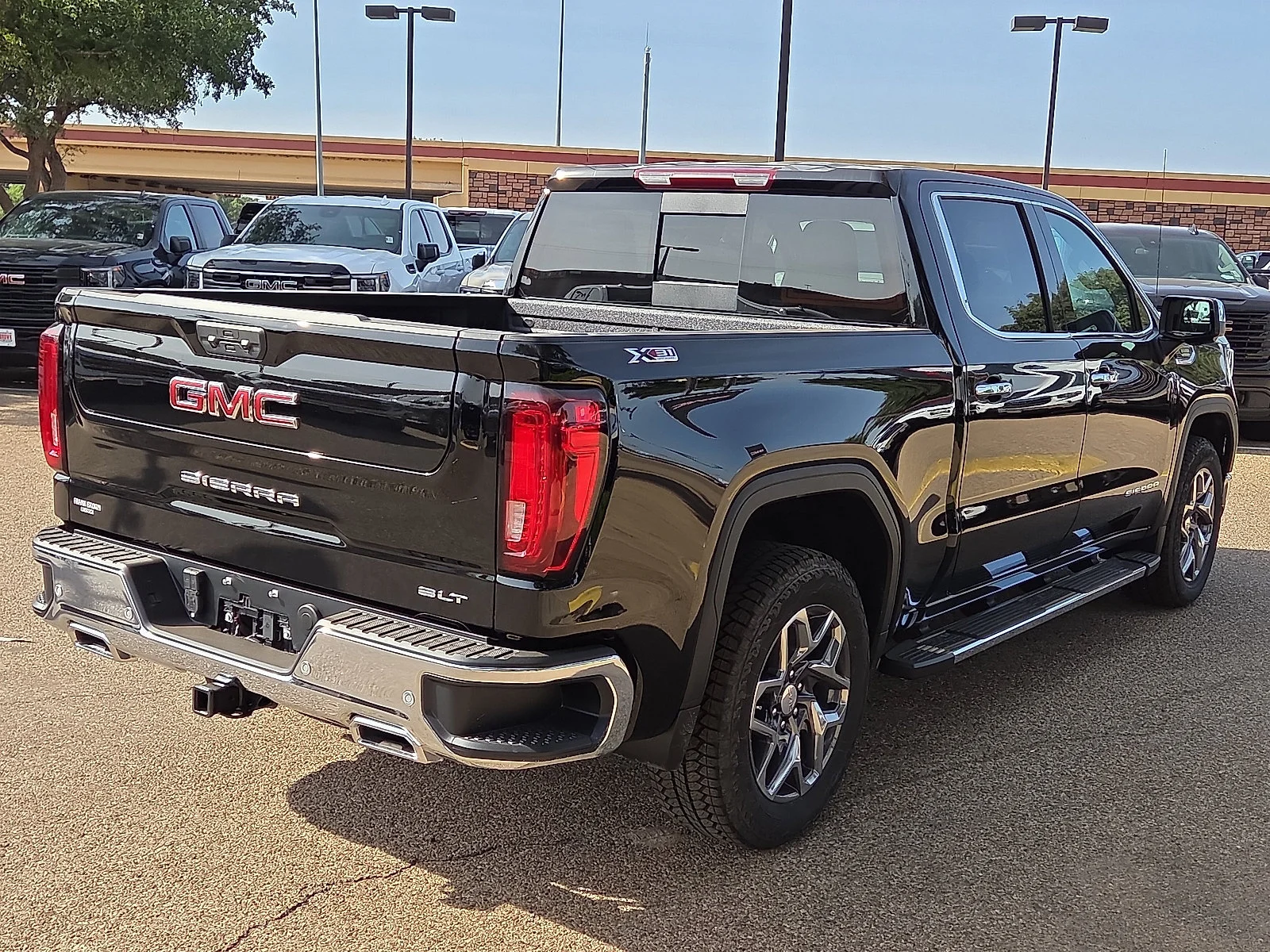 New 2026 Onyx Black GMC SLT image 4