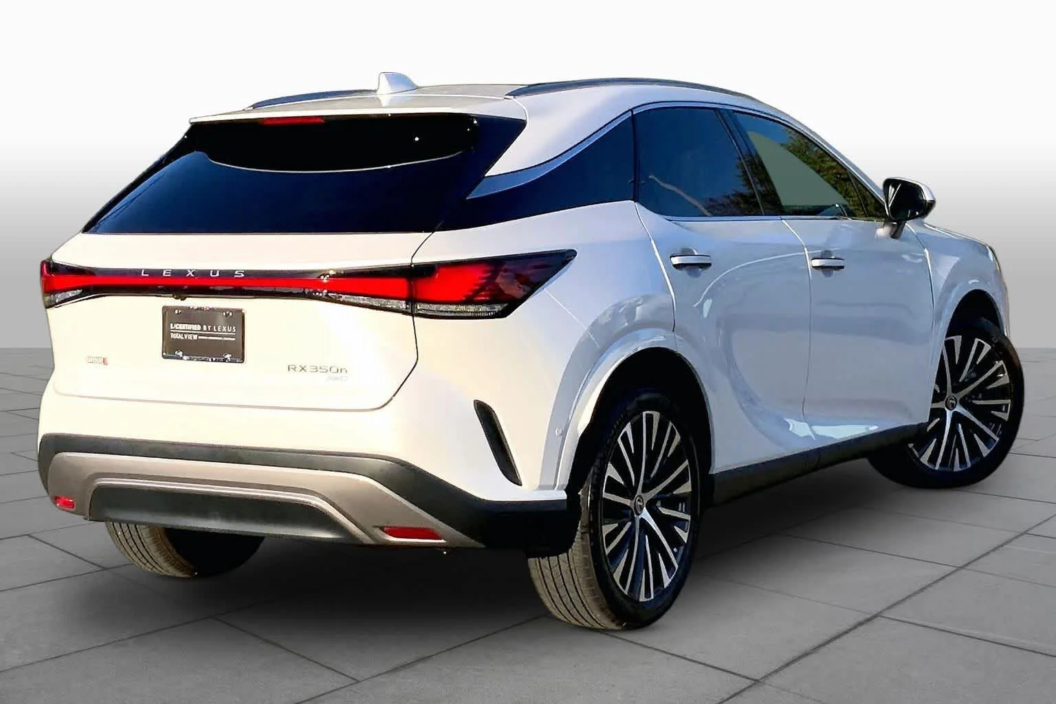 Used 2026 Eminent White Pearl Lexus Premium+ image 13
