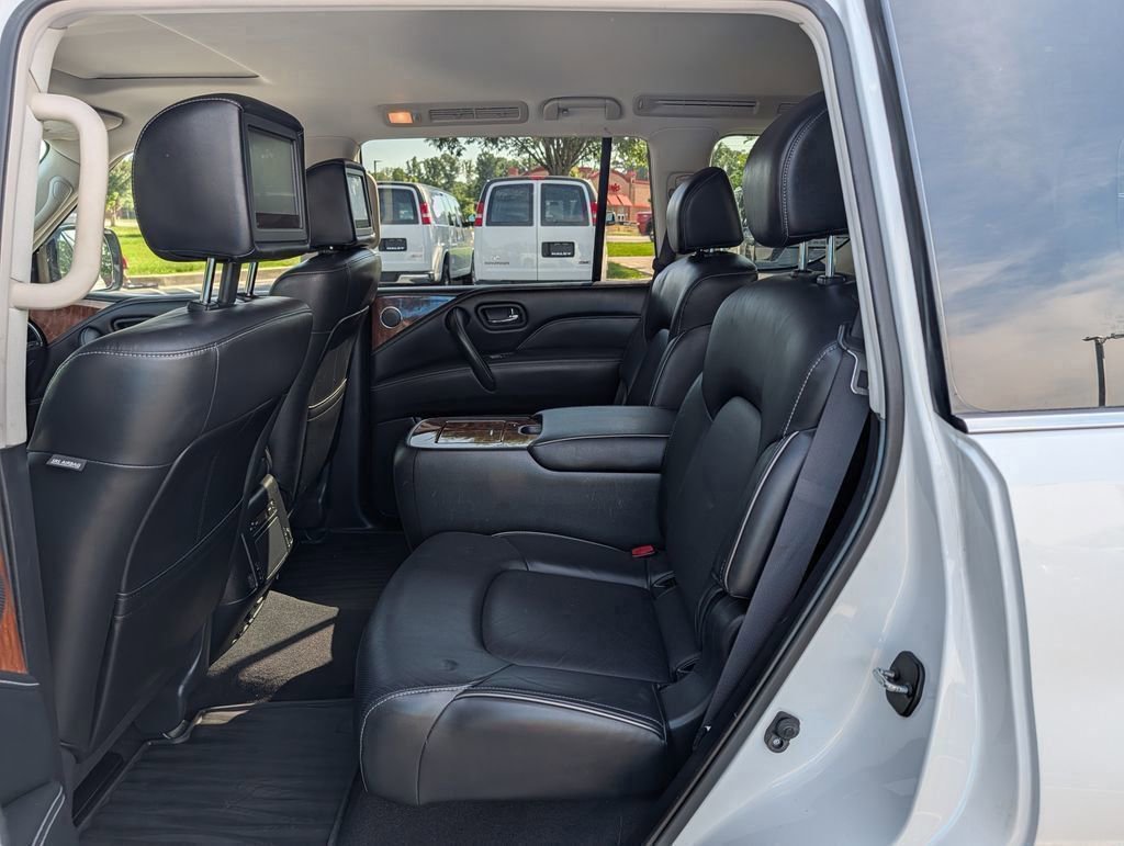 Used 2019 Moonstone White INFINITI LUXE image 15