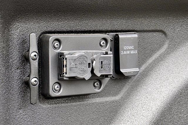 New 2026 Ceramic Gray Clear-Coat Exterior Paint RAM Limited image 19