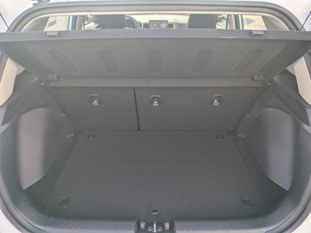 New 2026 White Hyundai SEL image 12