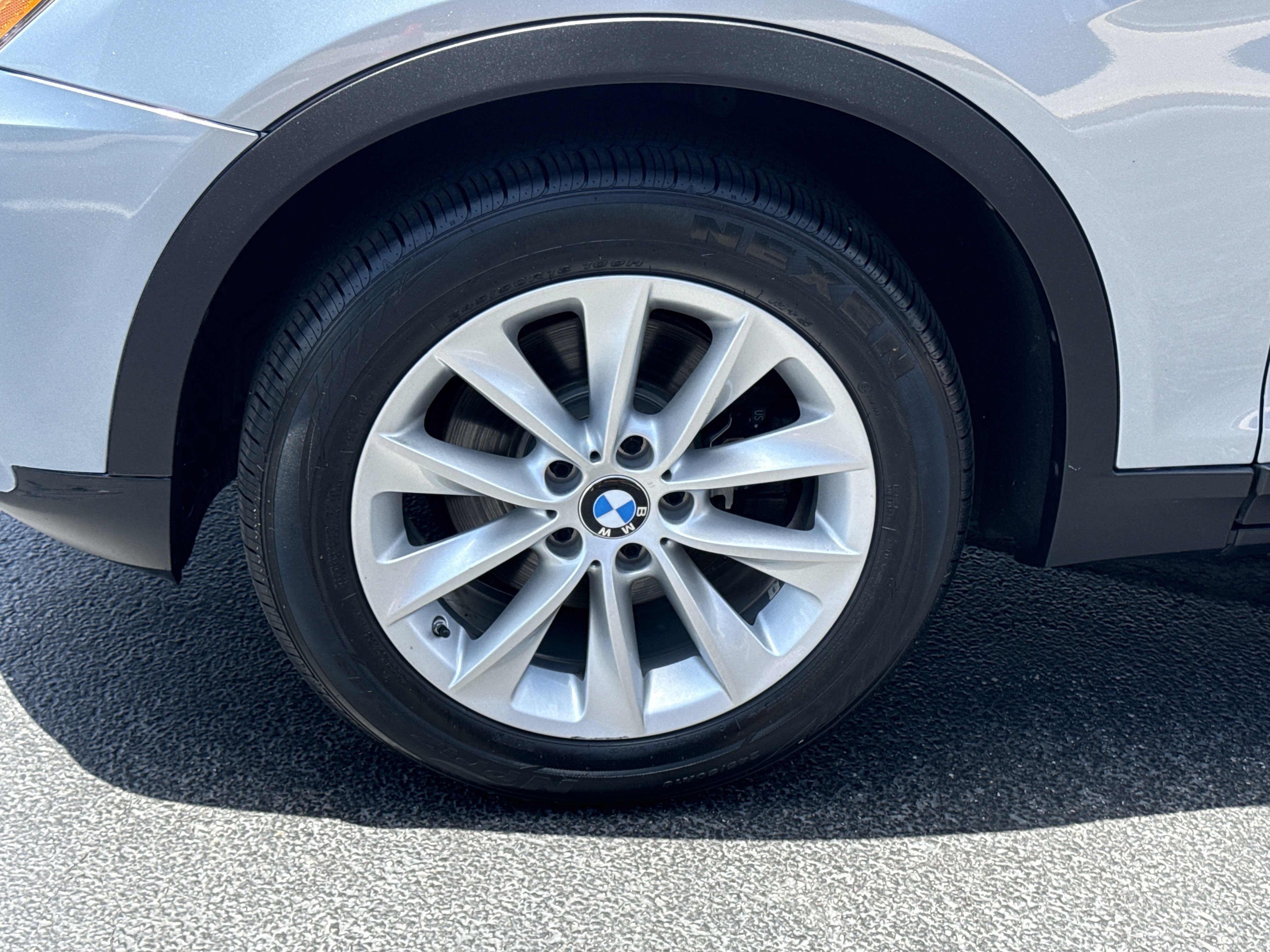 Used 2013 Blue Water Metallic BMW xDrive28i AWD image 17