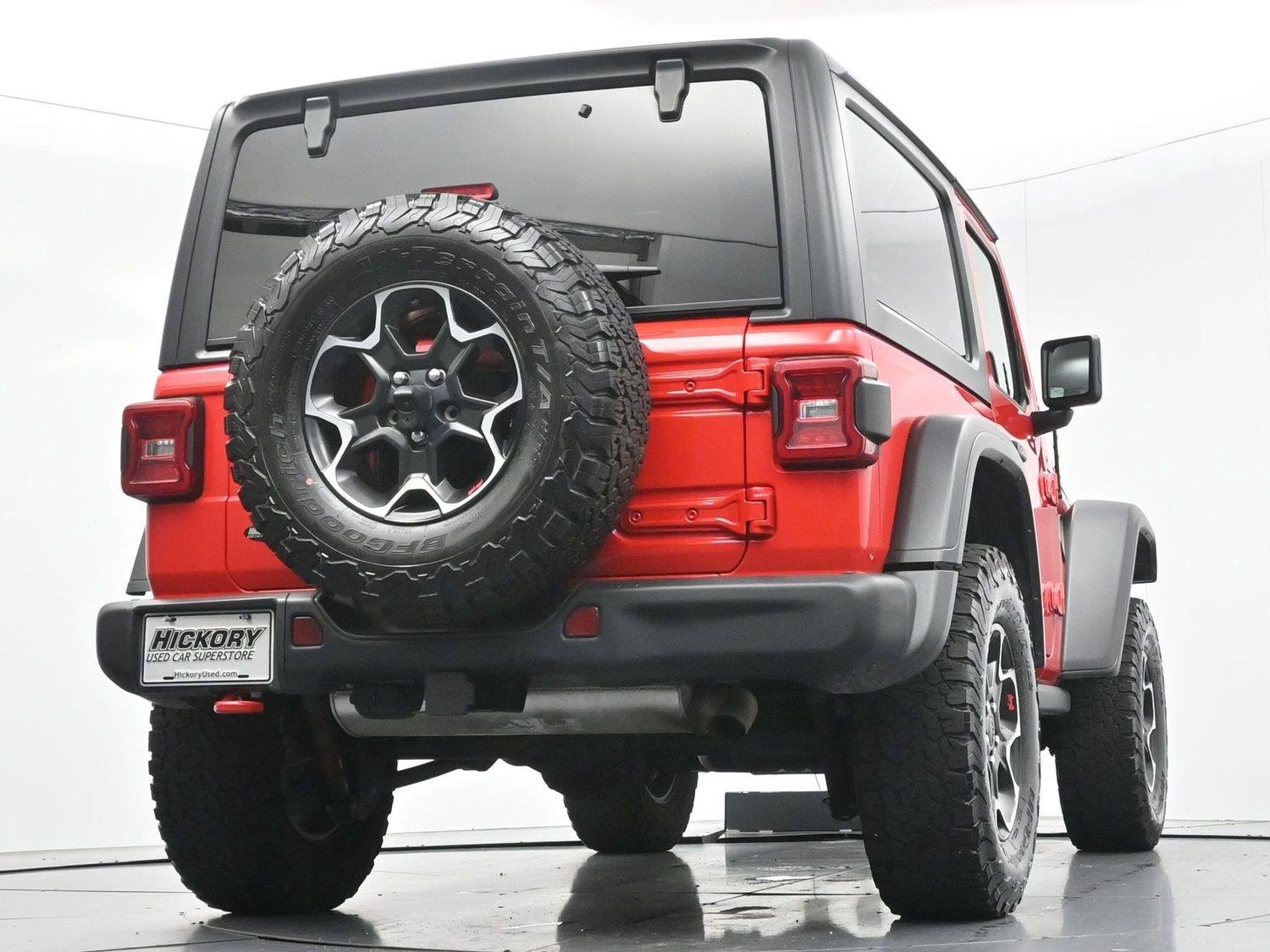 Used 2023 Firecracker Red Clearcoat Jeep Rubicon image 50