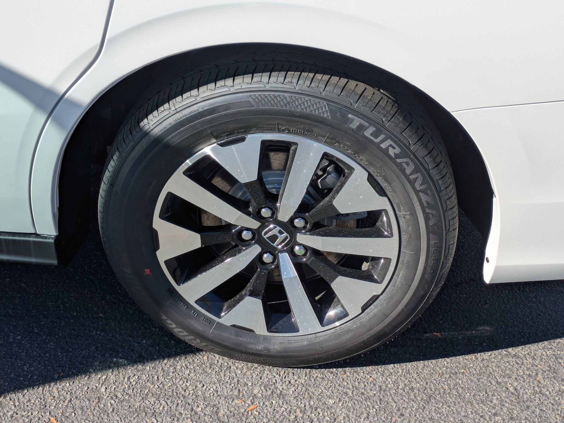 New 2026 Platinum White Pearl Honda EX-L image 11