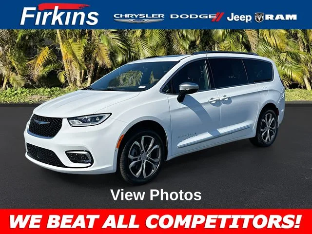 2026 Chrysler Pacifica Pinnacle AWD's photo